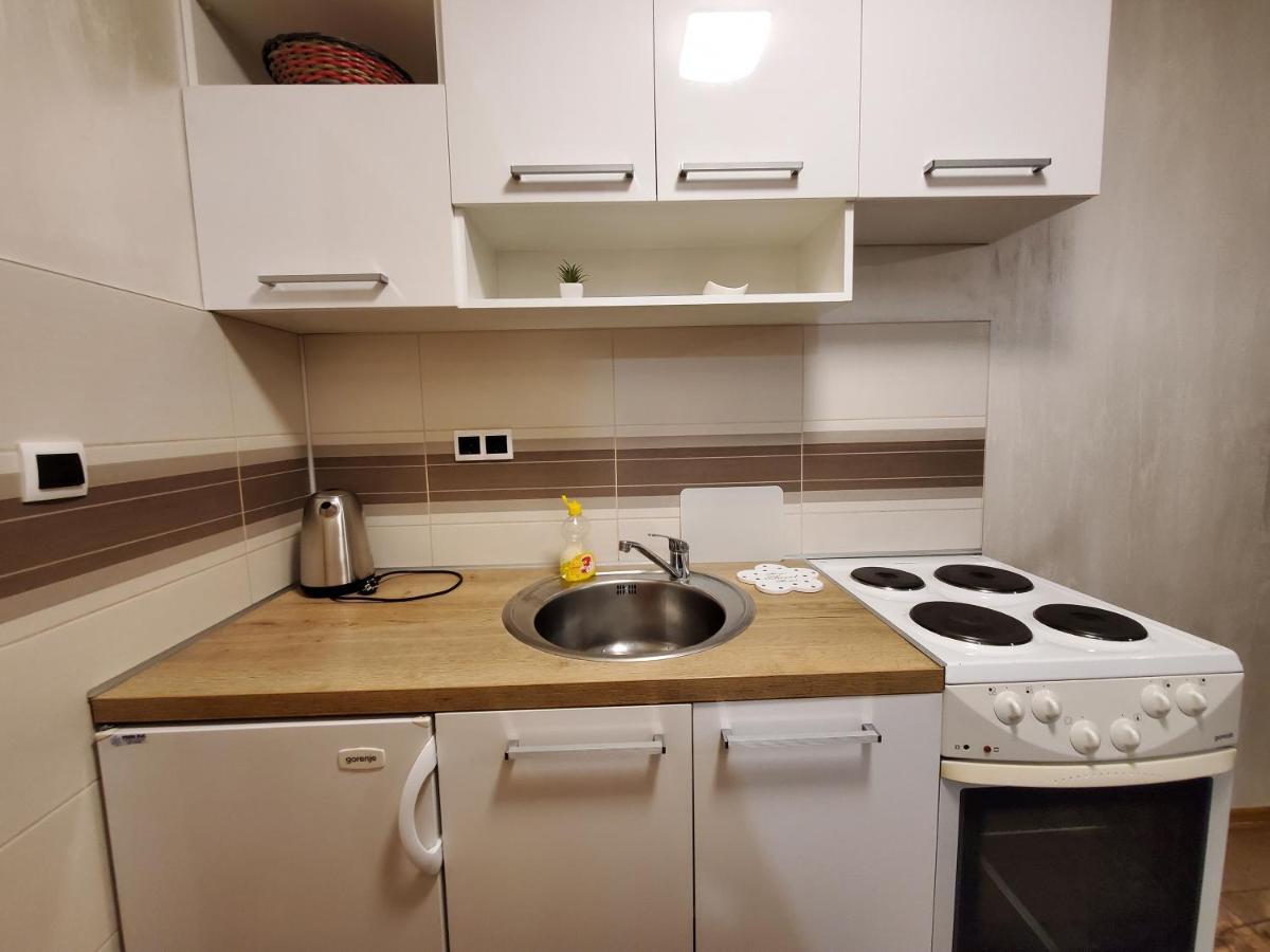 Sleep And Drive Cosy Apartment Sarajevo Exterior photo